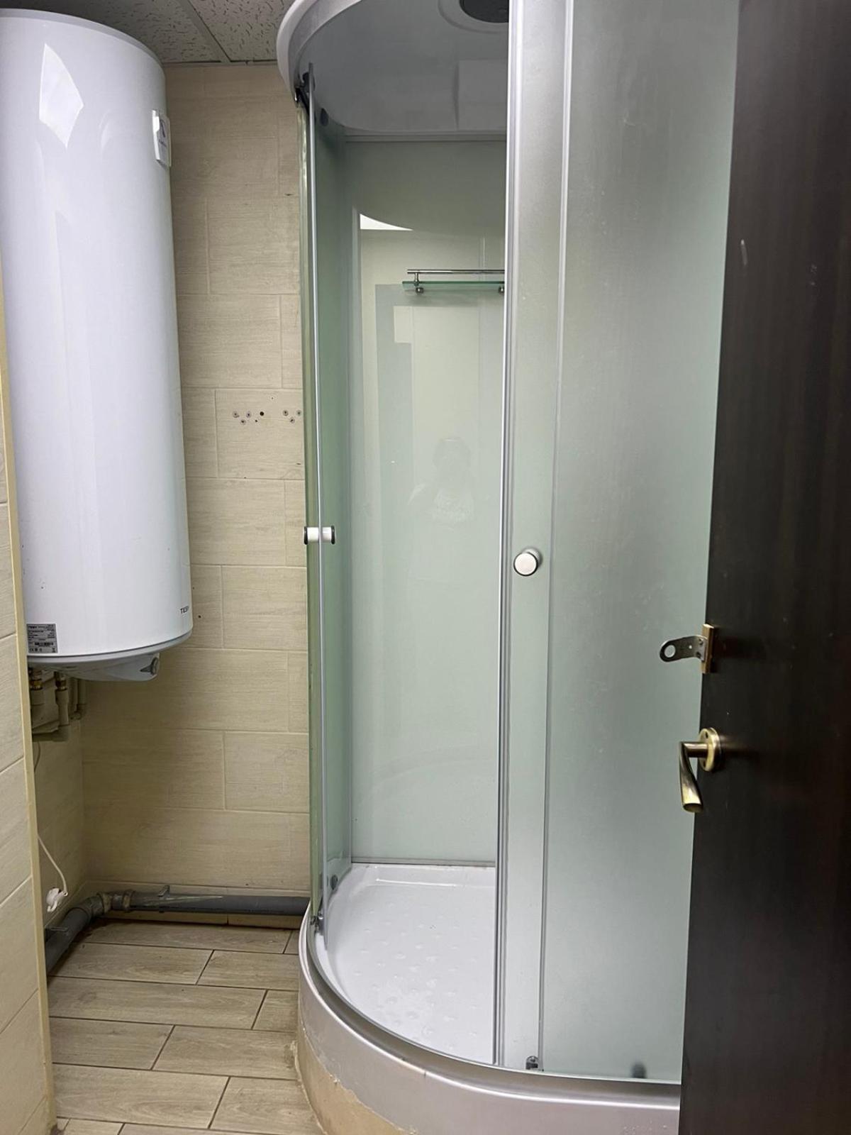 Hostel Krone Gok Zatishok Kiev Luaran gambar